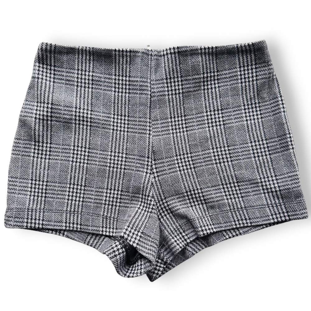 FOREVER 21 Black White Plaid High Waist Shorts Size S